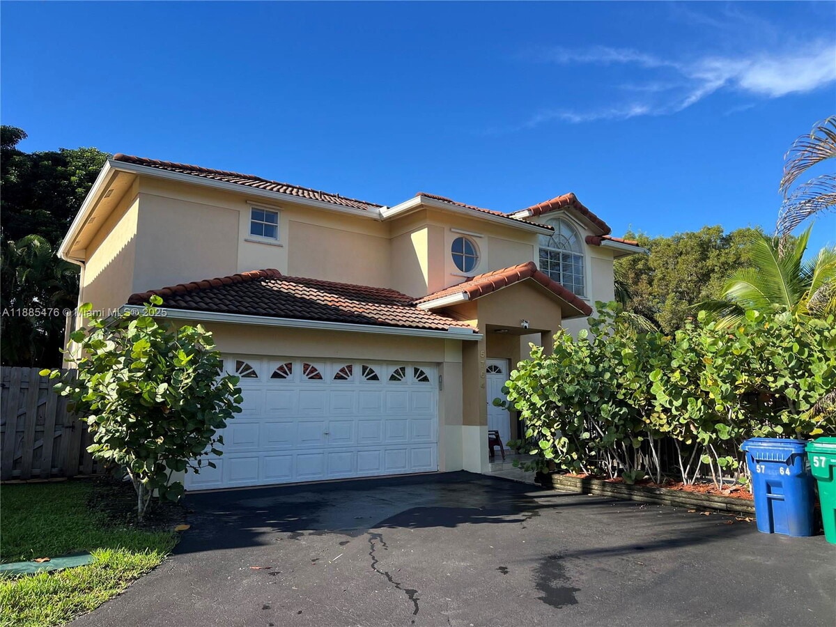 Photo - 5764 NW 98 Pl