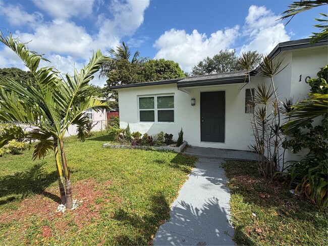 Building Photo - 1005 NW 123rd St