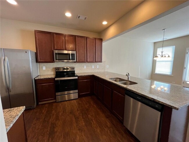 Photo - 367 Highland Pointe Cir E