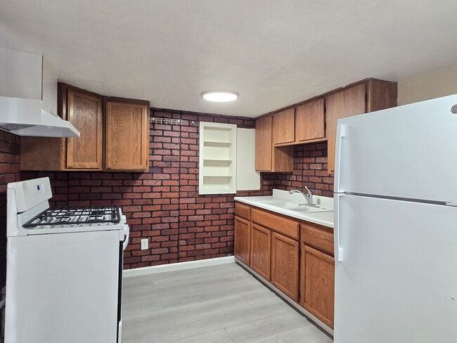 Photo - 15086 Woodard Rd Unit 3