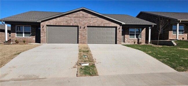 Photo - 604 NW 69th Ave Townhome