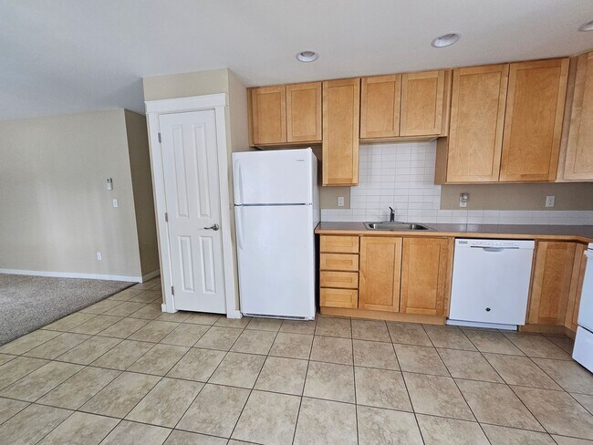 Photo - Cambridge Place I - 2235 Unit #1