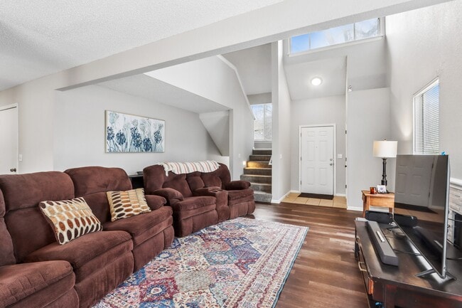 Photo - 8927 Hauser St