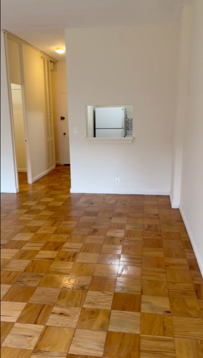 Photo - 57 Monmouth St