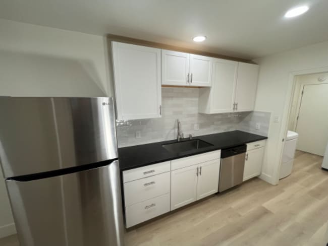 Photo - 800 Kelly Way Unit 806