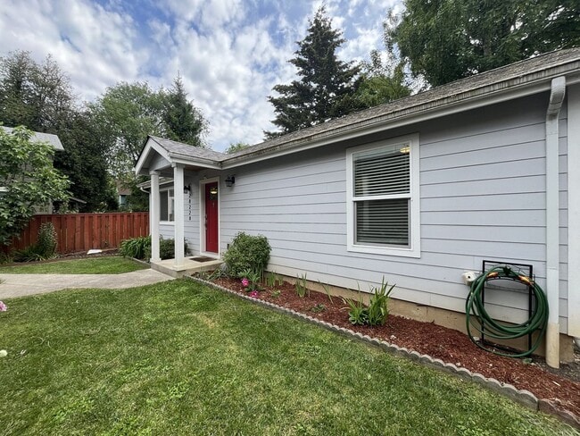 Photo - Modern Kerns 2BD ADU - Walk to Portland's Best Dining, Coffee and Nightlife