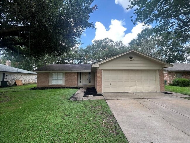 Photo - 410 Pickford Dr House