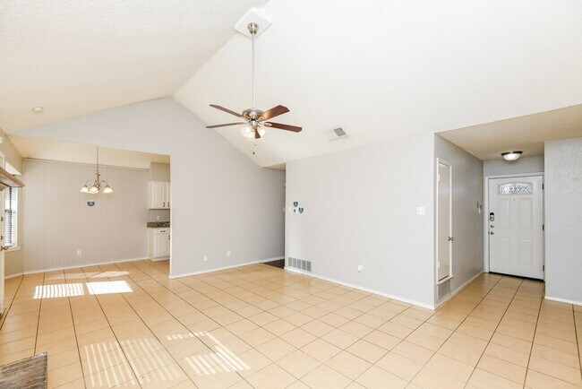 Photo - 717 Parkwest Blvd