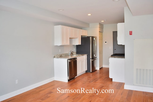 Photo - 387 Wickenden St Unit 10