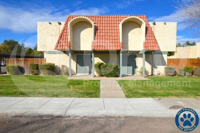 Building Photo - 6052 W Golden Ln Rental