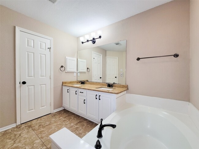 Photo - 2015 Grand Terrace