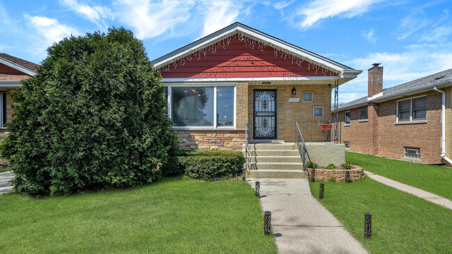 Photo - 8614 S Kolin Ave House