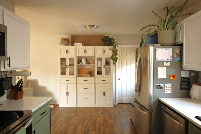 Photo - 1732 Challis Dr