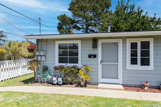 Charming Sunny Pacific Grove Duplex - Avai... - Charming Sunny Pacific Grove Duplex - Avai... Rental