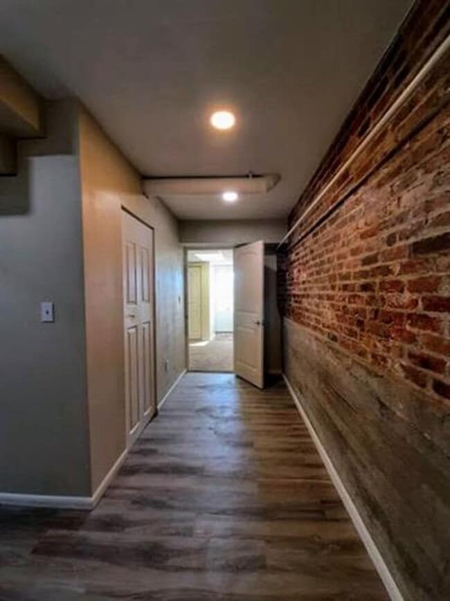 Photo - 306ALUM Unit B