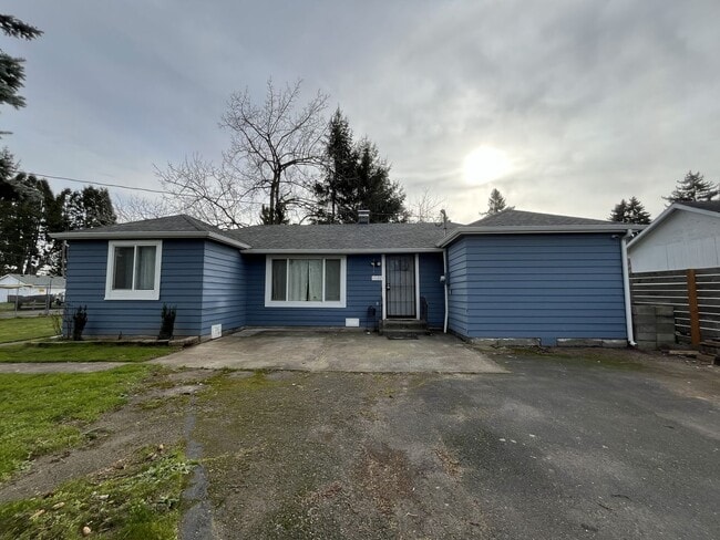 Photo - Updated Single-Level 3BD/2BA Home with Stainless Appliances, Expansive Yard & Flexible Layout