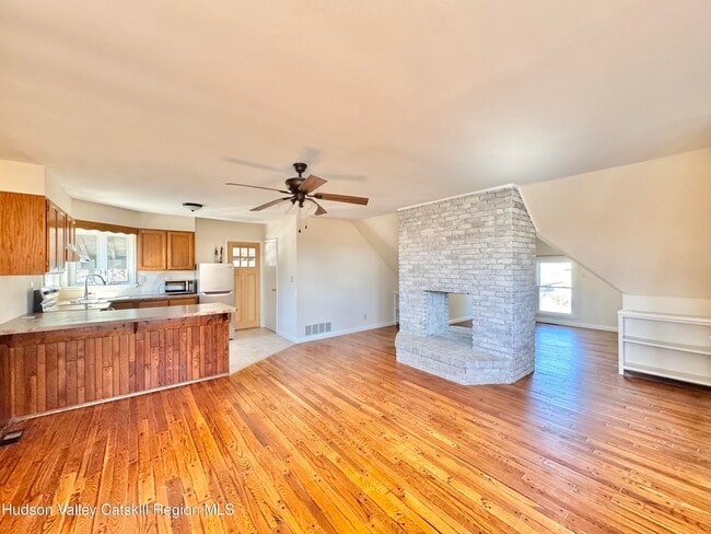 Photo - 139 Jefferson Heights