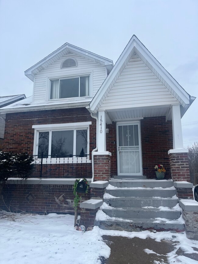 Photo - 15410 Tracey St