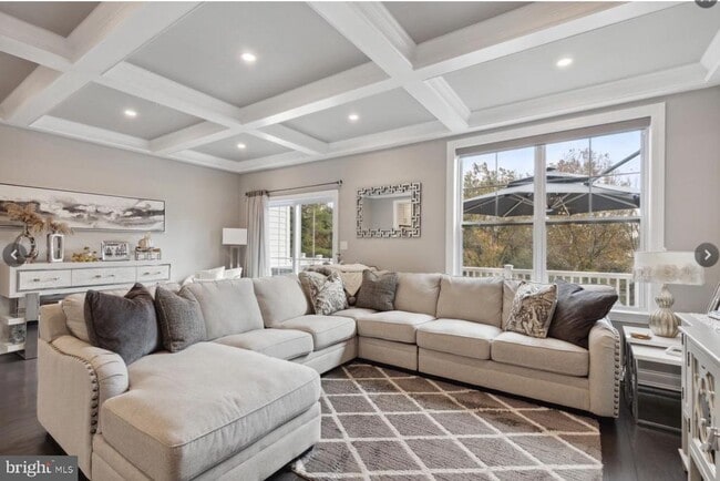Photo - 514 Coates Ln