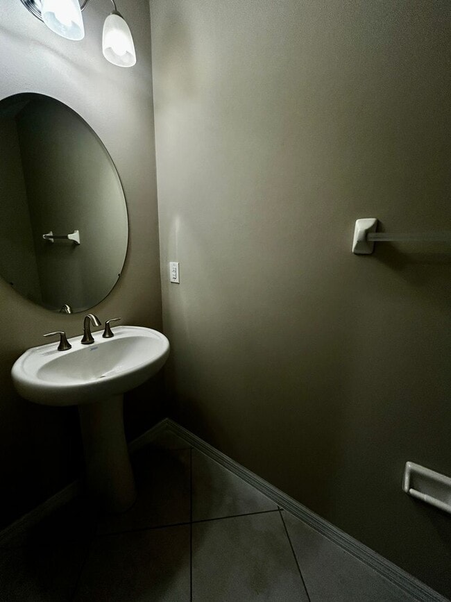 Photo - Beautiful 3-Bedroom 2.5 Bath Single-Family Home in Hammock Cove