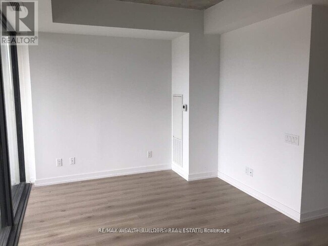 Photo - 161 Roehampton Ave Unité 1204