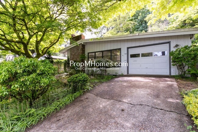 Charming 2BR in Sought After First Additio... - Charming 2BR in Sought After First Additio... House