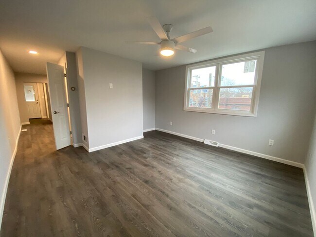 Photo - NEWLY RENOVATED 2 BEDROOM IN THE HEART OF BLOOMFIELD!