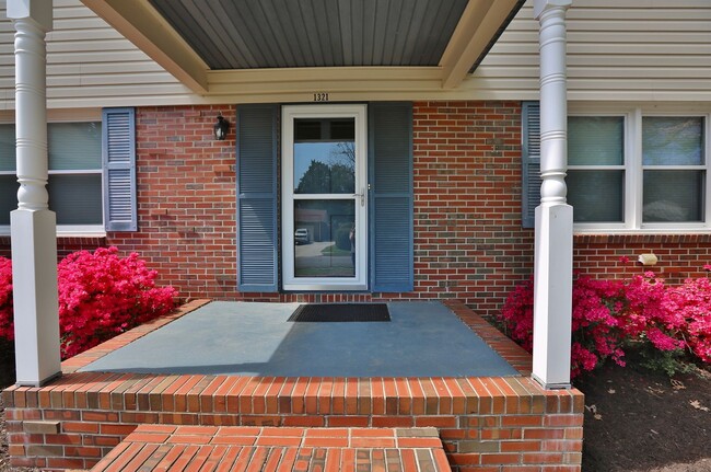 Photo - 1321 Conrad Ln