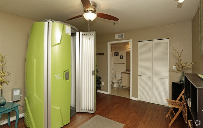 Photo - Mercury 3100