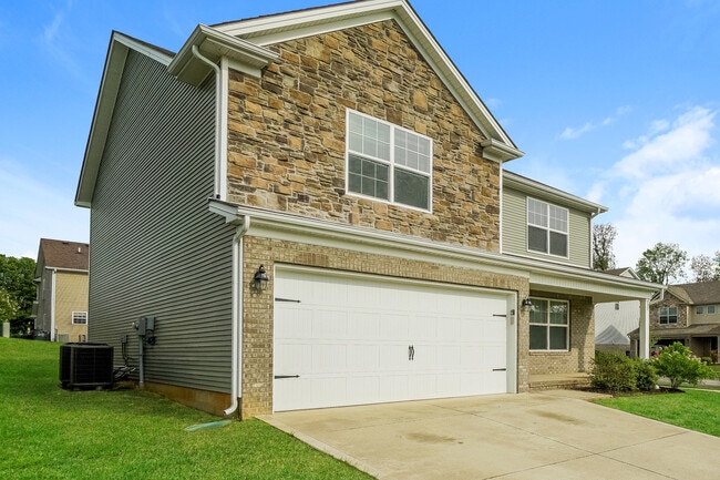 Photo - 2201 Walcot Way