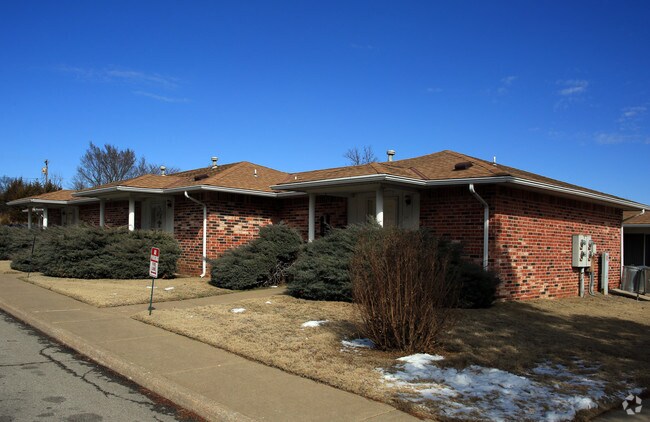 Photo - Madison Village Apartments