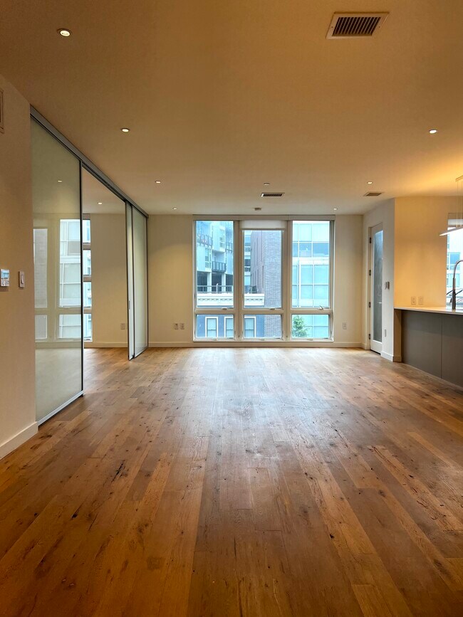 Photo - 1932 9th St NW Unit 301