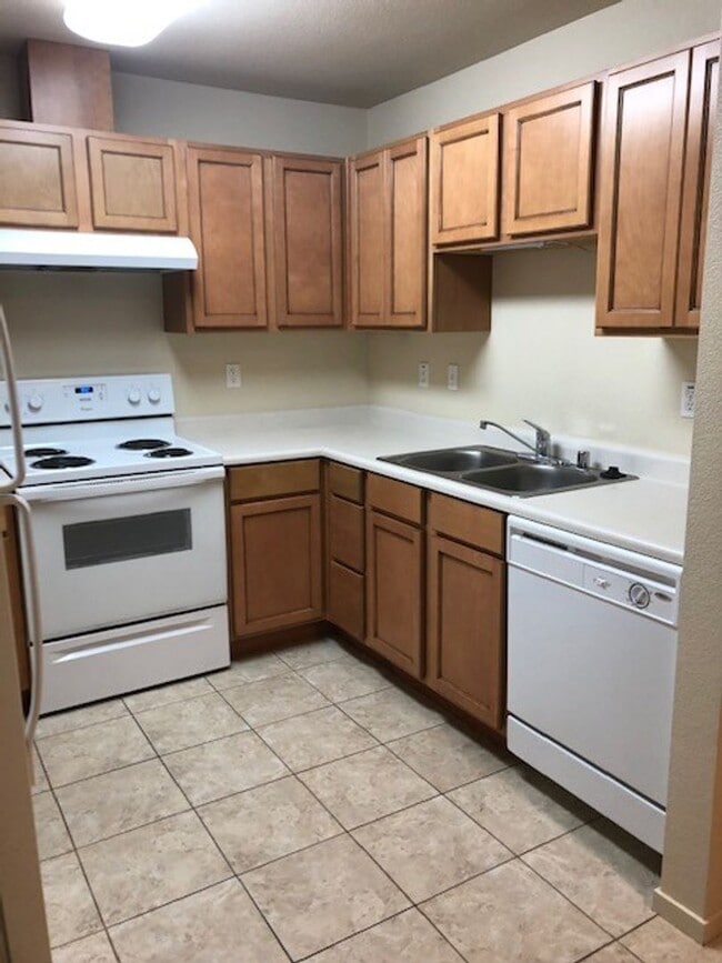 z2482AvignonCircle - z2482AvignonCircle Apartment Unit 2482 Avignon Cir