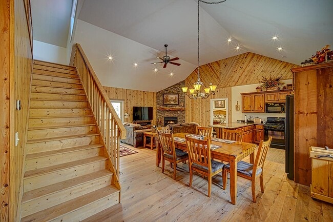 Photo - 329 Arrowood Pointe