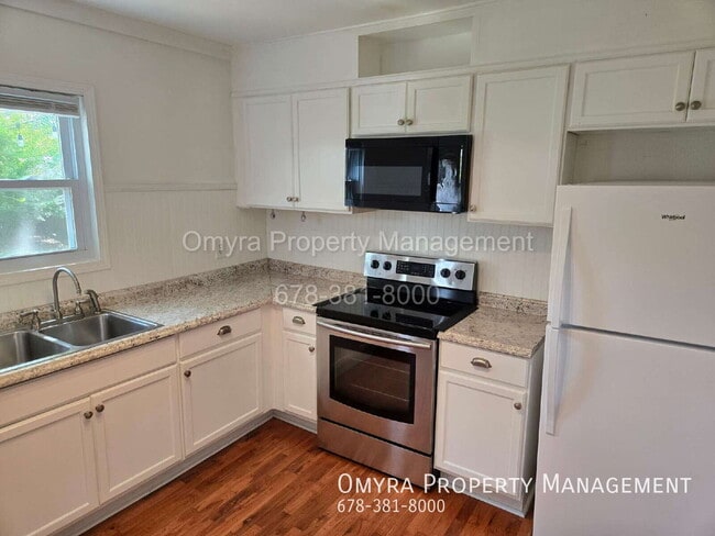 Photo - 2495 Amelia Ave