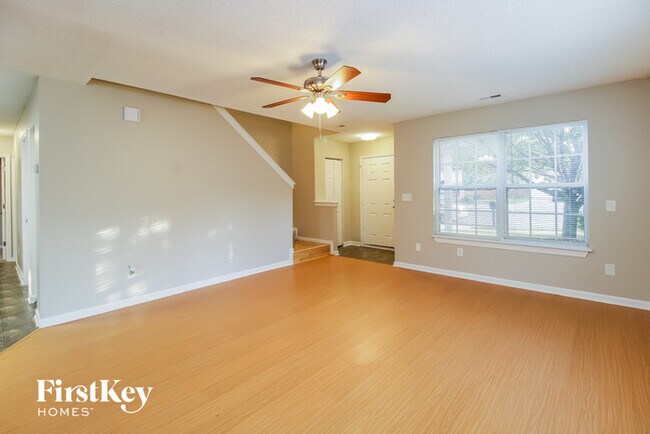 Photo - 104 Carmel Ct