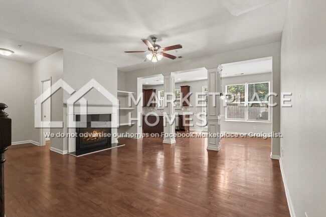 Photo - 3851 Augustine Pl