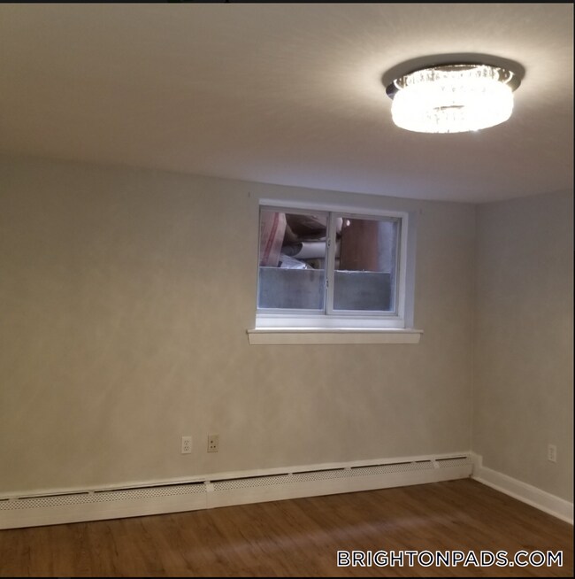 Photo - 63 Selkirk Rd Unit 1