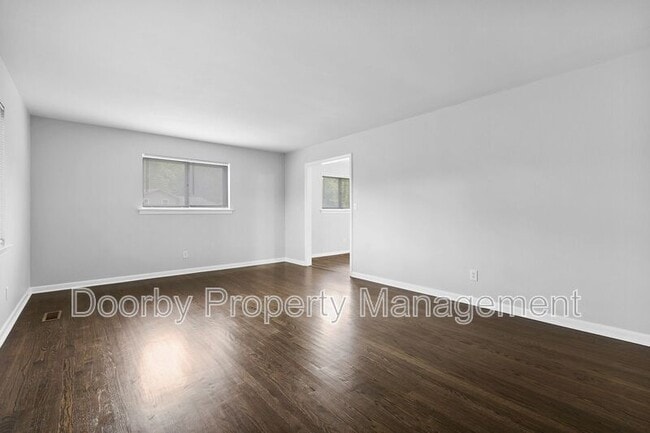 Photo - 1945 Barrett Dr