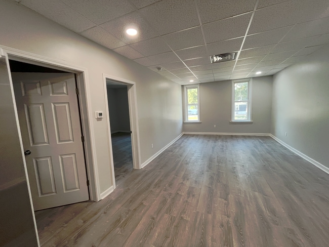 Photo - 17 W Main St Unit 003