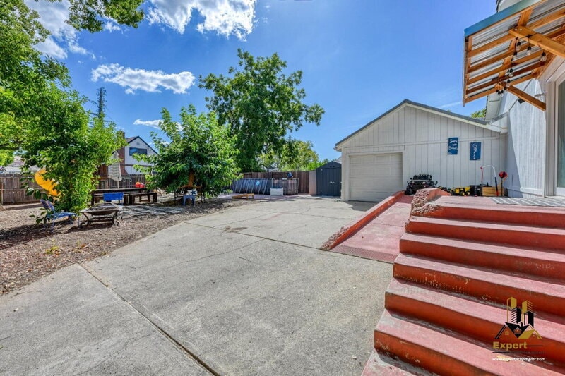 Photo - 257 Cedar St