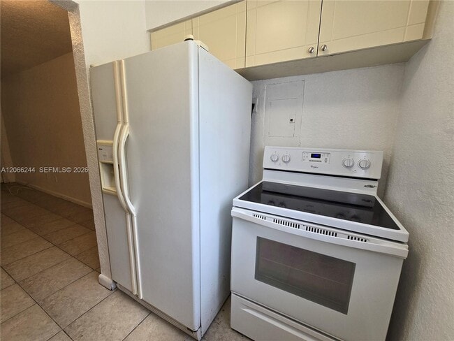 Photo - 2330 NW 11th St Unit 15
