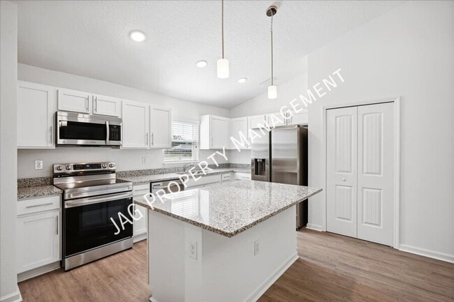 Photo - 1191 Valencia St SE