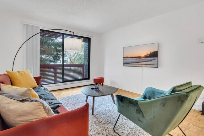 Photo - 1190 10th Avenue Bikeway Unit ID1051806P