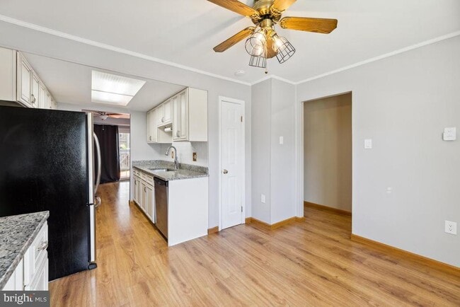 Photo - 7448 Pohick Rd