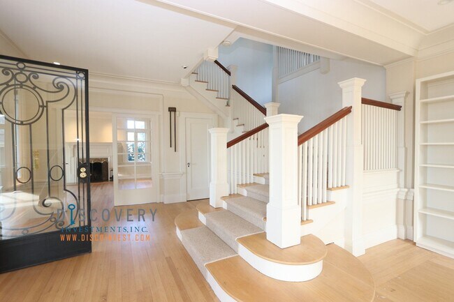 Photo - Traditional Six Bedroom Home with Exceptional SF Bay Views with In Law Unit