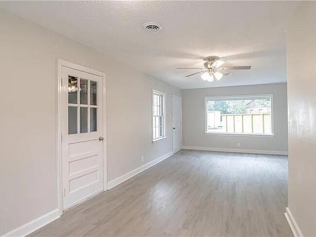 Photo - 2403 S Octavia Dr