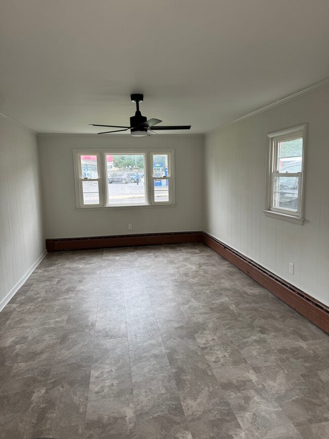 500 E Vine St