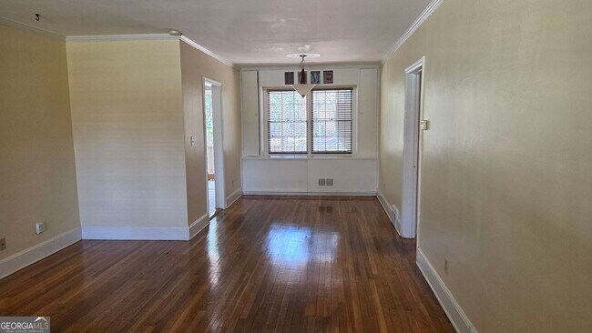 Photo - 1845 Monroe Dr NE