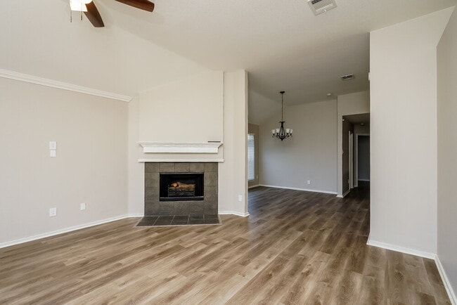 Photo - 204 Harvard Dr